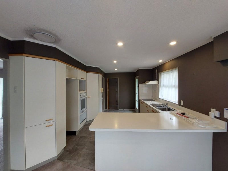 22 Splitt Avenue, Glenview, Hamilton - Carousel 2