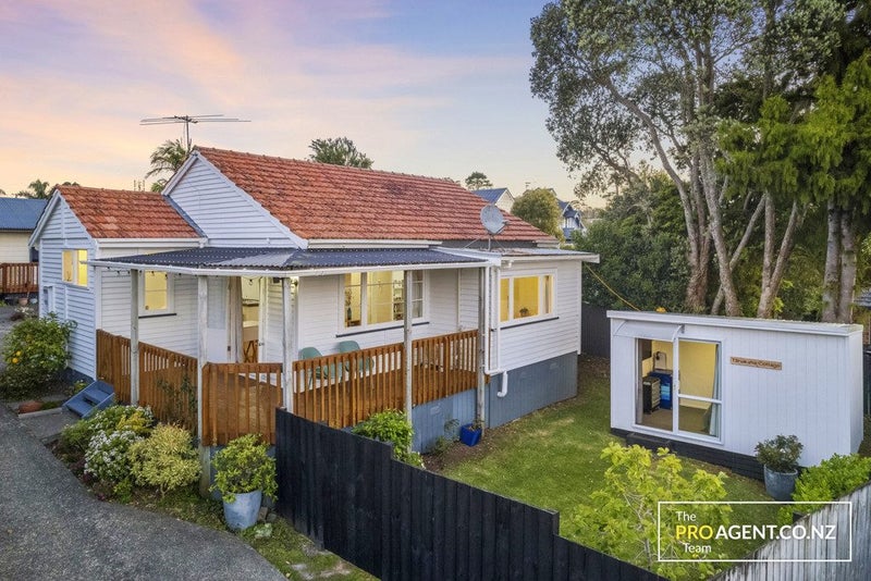 162B Henderson Valley Road, Henderson, Auckland - Carousel 1