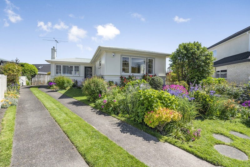 1/293 Riverside Drive, Waterloo, Lower Hutt - Carousel 1