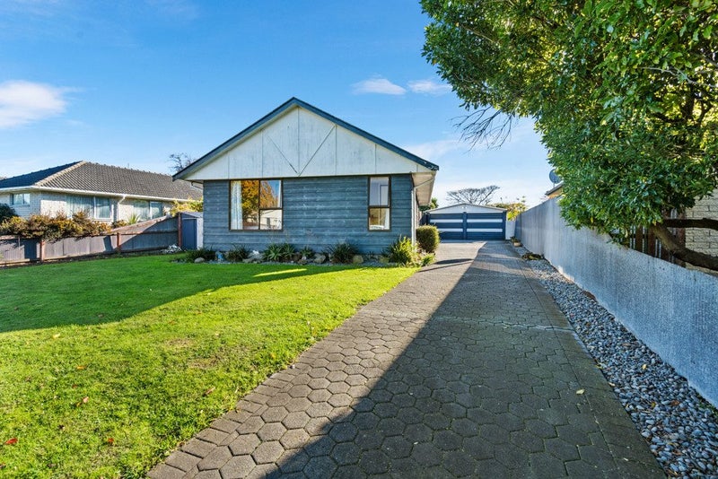 59 Oakley Crescent, Hornby, Christchurch - Carousel 1