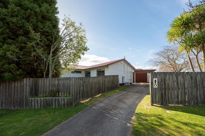 40 Dickens Street, Owhata, Rotorua - Carousel 1