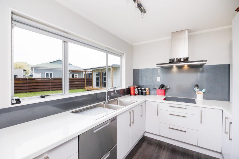 25 Palliser Place, Milson, Palmerston North - Carousel 2