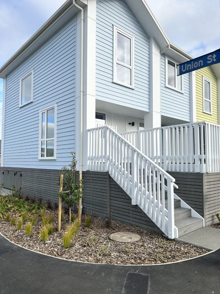 3/33 Beresford Street, New Brighton, Christchurch - Carousel 1