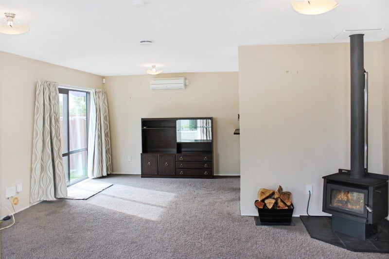 2/26 Wiremu Street, Redwood, Christchurch - Carousel 1