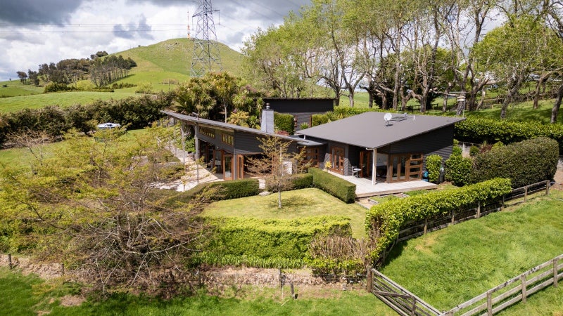 261 Gray Road, Te Miro, Cambridge - Carousel 2