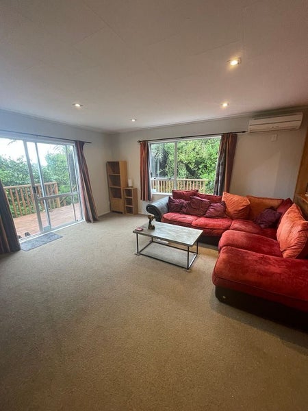 30B Cheltenham Terrace, Newlands, Wellington - Carousel 2
