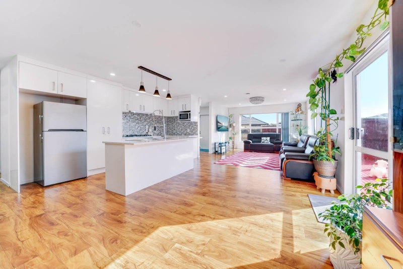 16 Softwood Avenue, Takanini, Auckland - Carousel 2