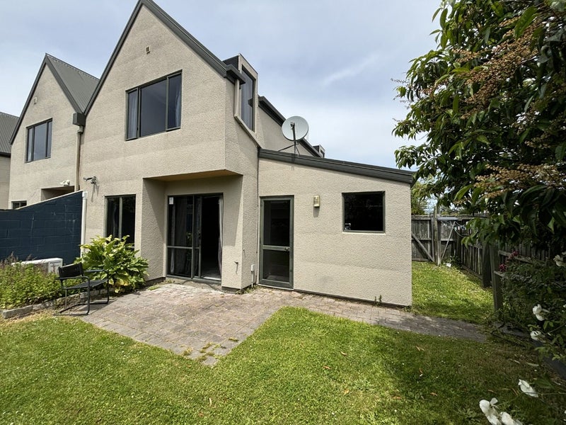 1/36 Packe Street, Edgeware, Christchurch - Carousel 2
