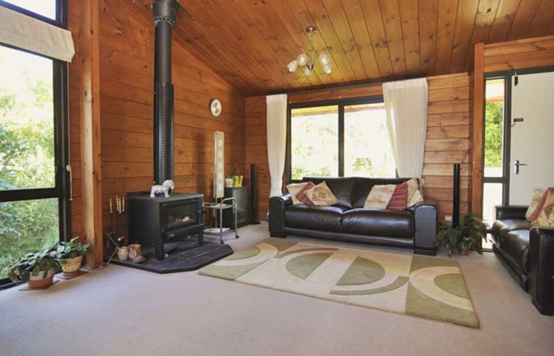 773 Scenic Drive, Henderson Valley, Auckland - Carousel 2