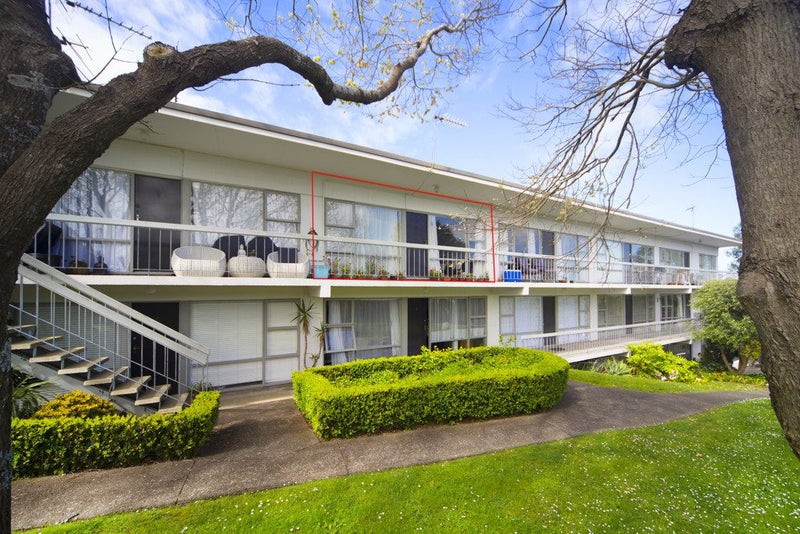 9/39 Sentinel Road, Herne Bay, Auckland - Carousel 2