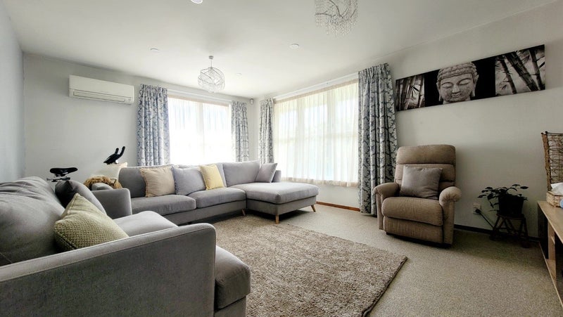 84 Champion Street, Cannons Creek, Porirua - Carousel 2