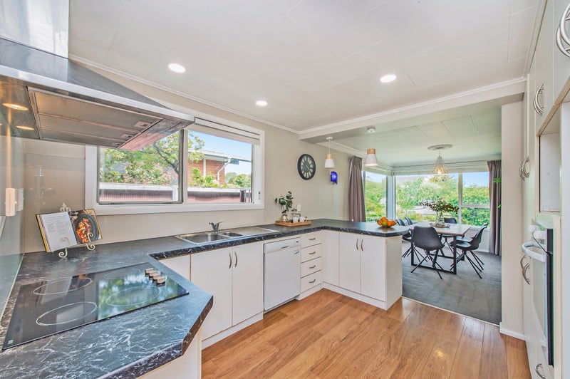 10 Radbrook Street, Avonhead, Christchurch - Carousel 2