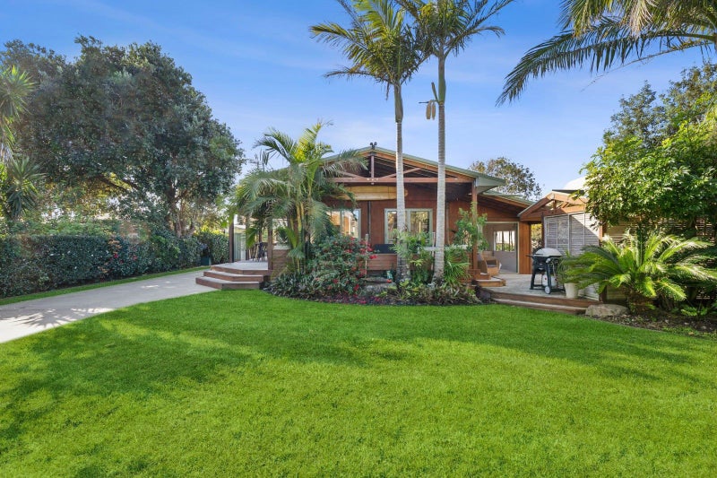 12 Margaret Street, Mangawhai Heads, Mangawhai - Carousel 1