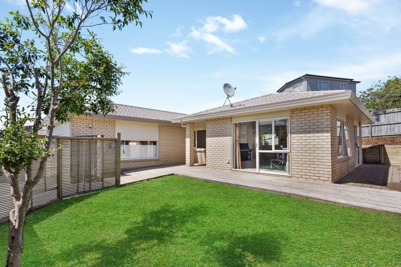 12A Drew Street, Mount Roskill, Auckland - Carousel 1