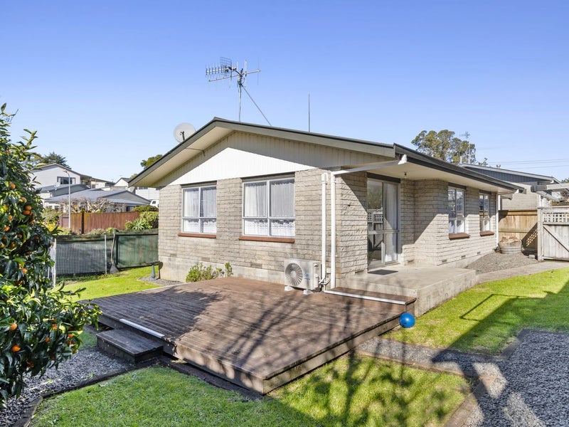 2/15 Tuthill Street, Gate Pa, Tauranga - Carousel 1