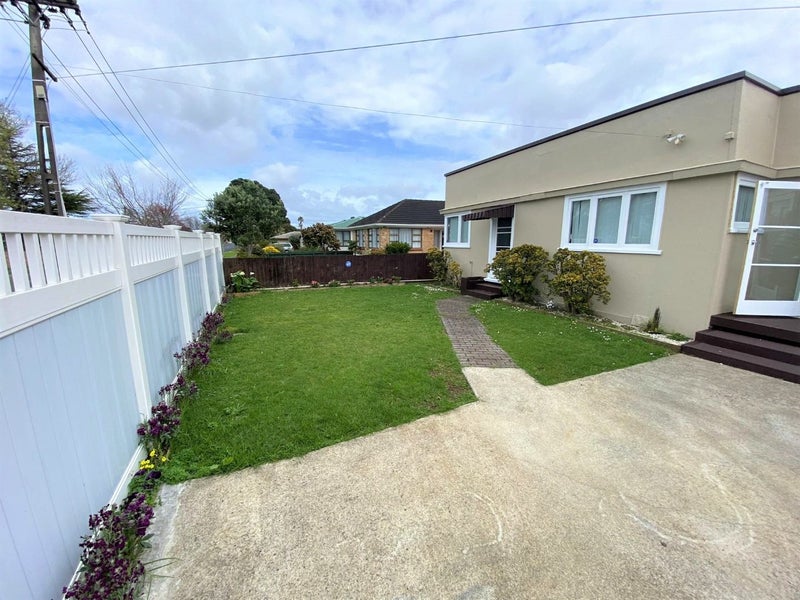 1/40 Central Avenue, Papatoetoe, Auckland - Carousel 1