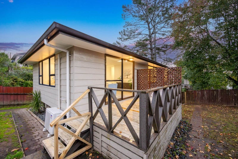 2/72 Shoreham Street, Avondale, Auckland - Carousel 2