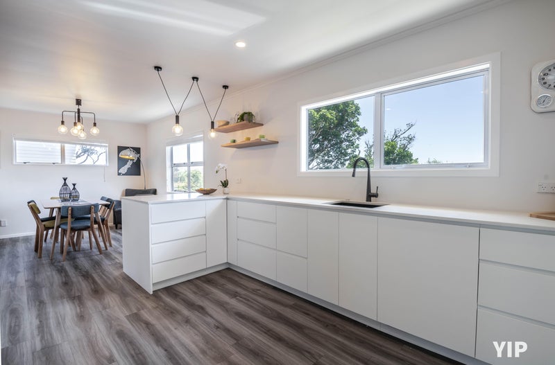 43 Carluke Street, Paparangi, Wellington - Carousel 2