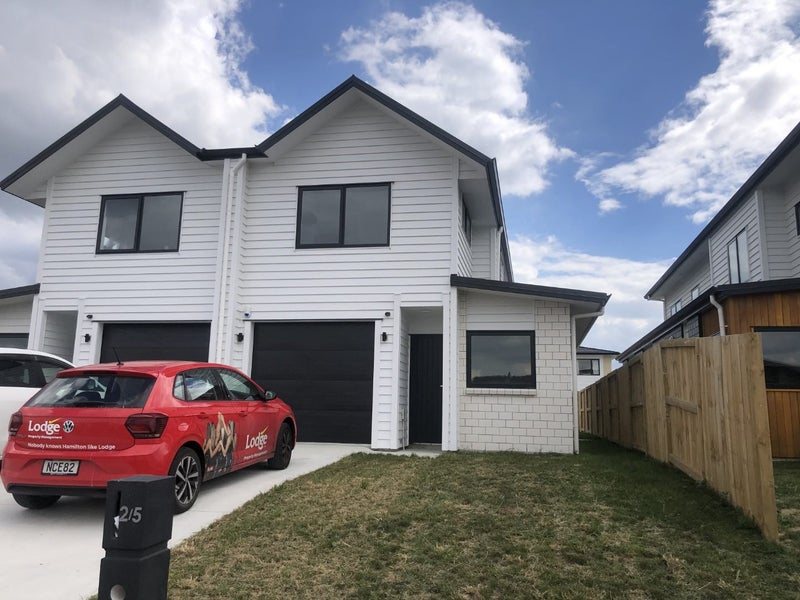 2/5 Tokerau Drive, Rototuna North, Hamilton - Carousel 1