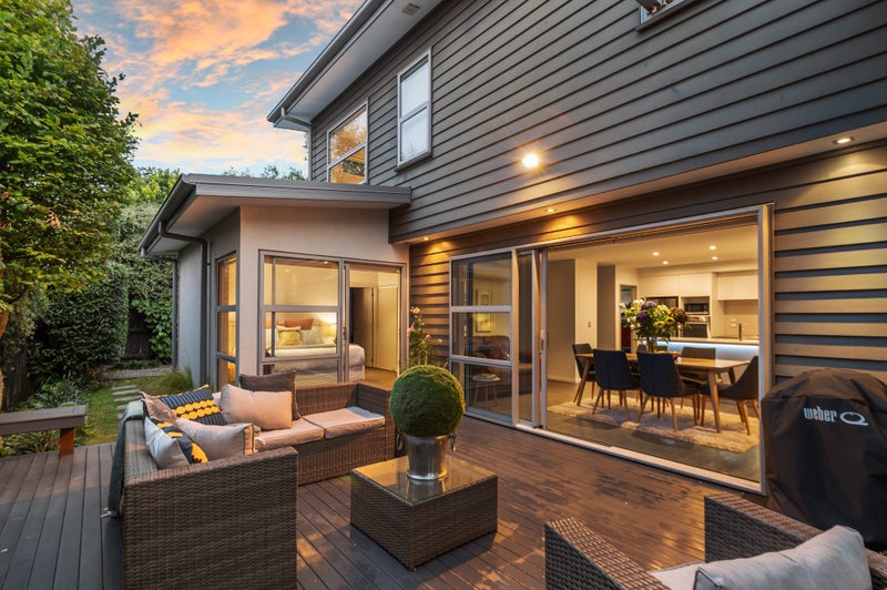 96A Brookside Terrace, Bryndwr, Christchurch - Carousel 1