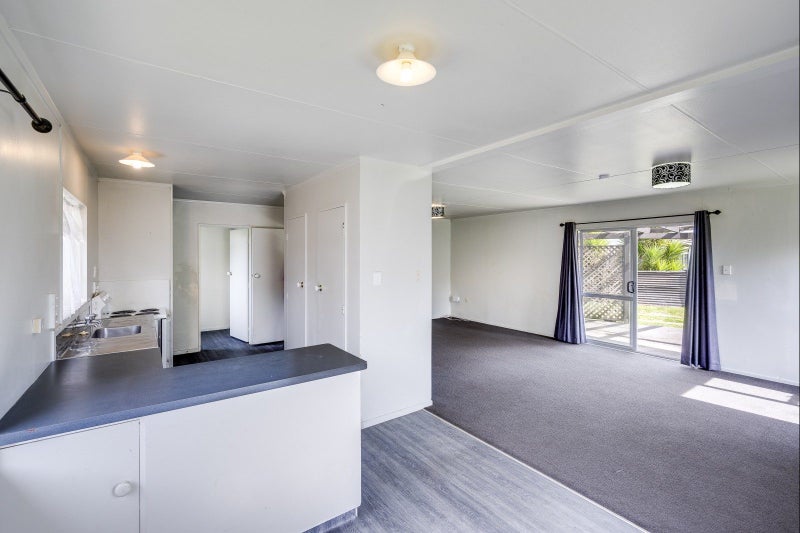 13 Ramsey Crescent, Flaxmere, Hastings - Carousel 2