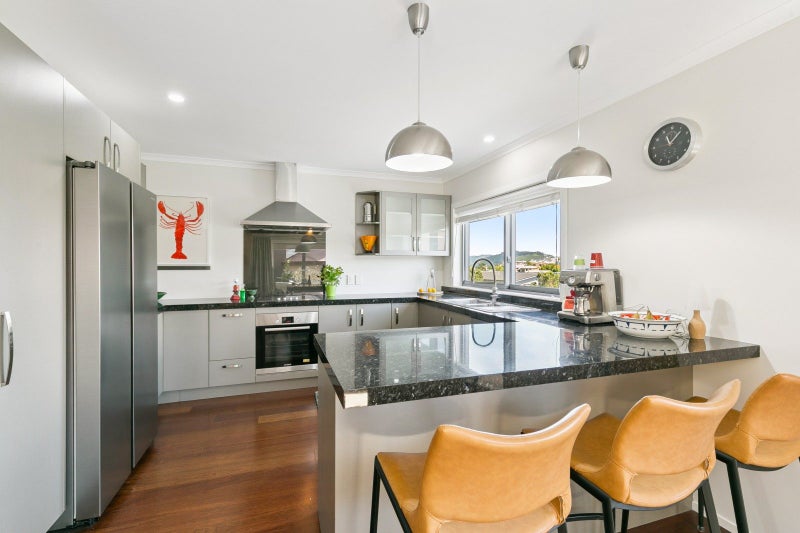 4 Lakshmi Place, Khandallah, Wellington - Carousel 2