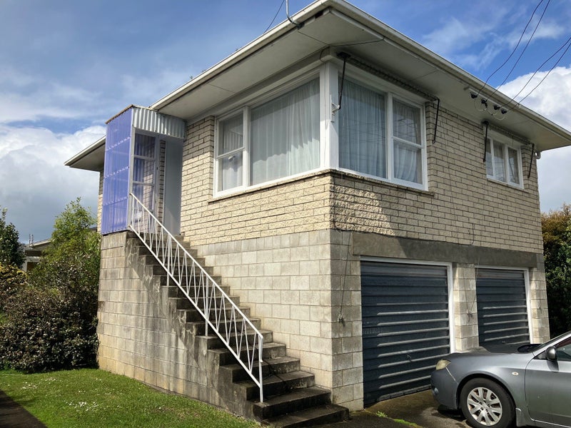 1/765 Beach Road, Browns Bay, Auckland - Carousel 2