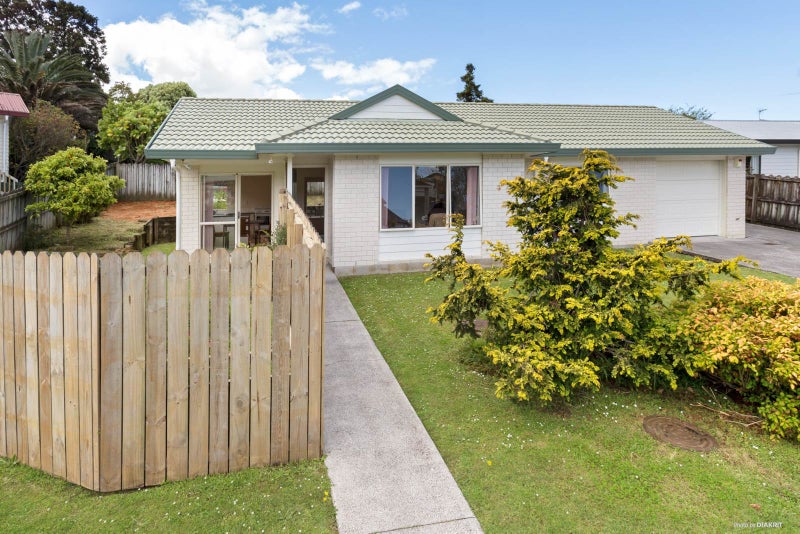 1/5 Clarion Place, Glendene, Auckland - Carousel 2