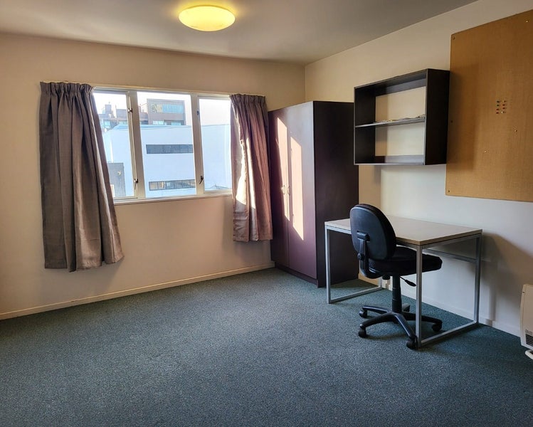 207/12 Martin Square, Te Aro, Wellington - Carousel 2
