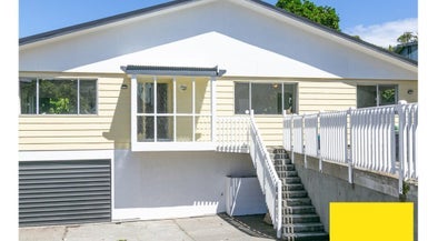 12 Safari Crescent, Johnsonville, Wellington - Carousel 1