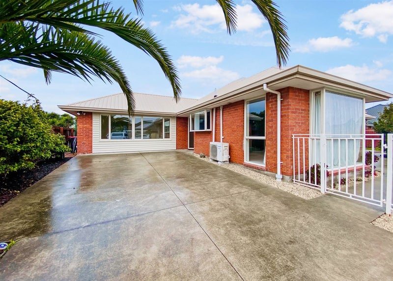 17 Cockle Lane, Waimairi Beach, Christchurch - Carousel 1