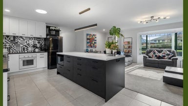 26 Lysaght Place, Welcome Bay, Tauranga - Carousel 1