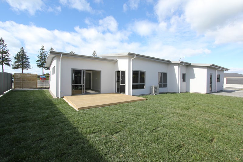 23 Arrow Place, Te Awa, Napier - Carousel 1