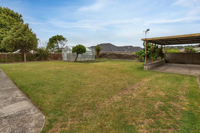 19 Te Puia Street, Kamo, Whangarei - Carousel 1