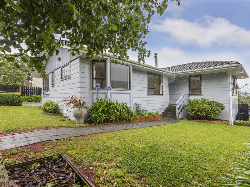 6 Guadeloupe Crescent, Grenada Village, Wellington - Carousel 1