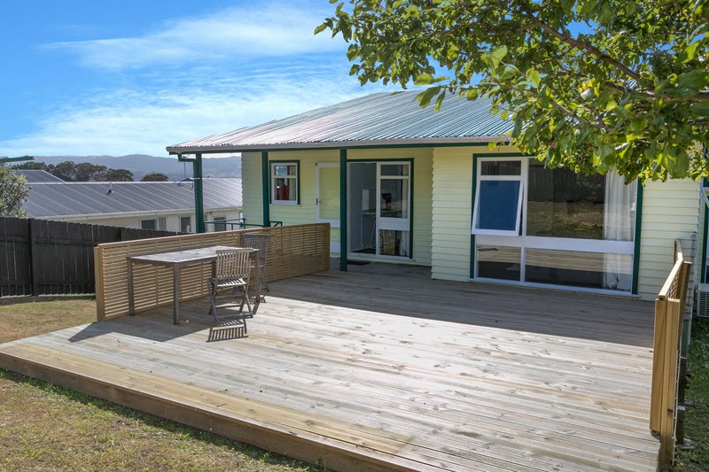 53 Beaumaris Crescent, Ascot Park, Porirua - Carousel 1