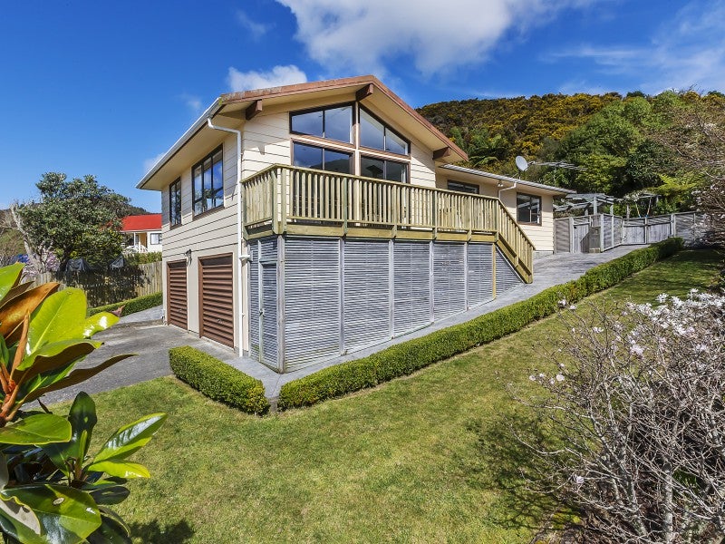 66 Hathaway Avenue, Karori, Wellington - Carousel 2