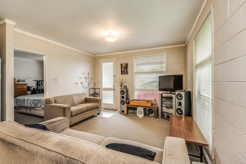 2/72 Felton Mathew Avenue, Saint Johns, Auckland - Carousel 2