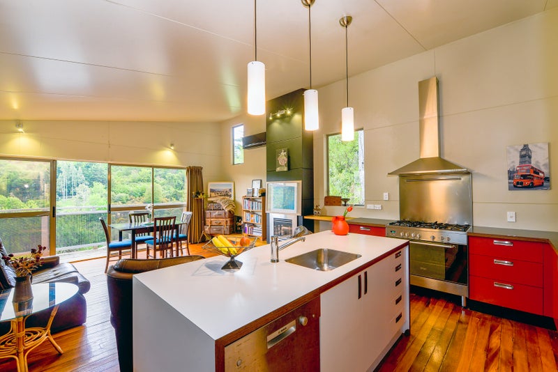 490 North Road, Normanby, Dunedin - Carousel 2