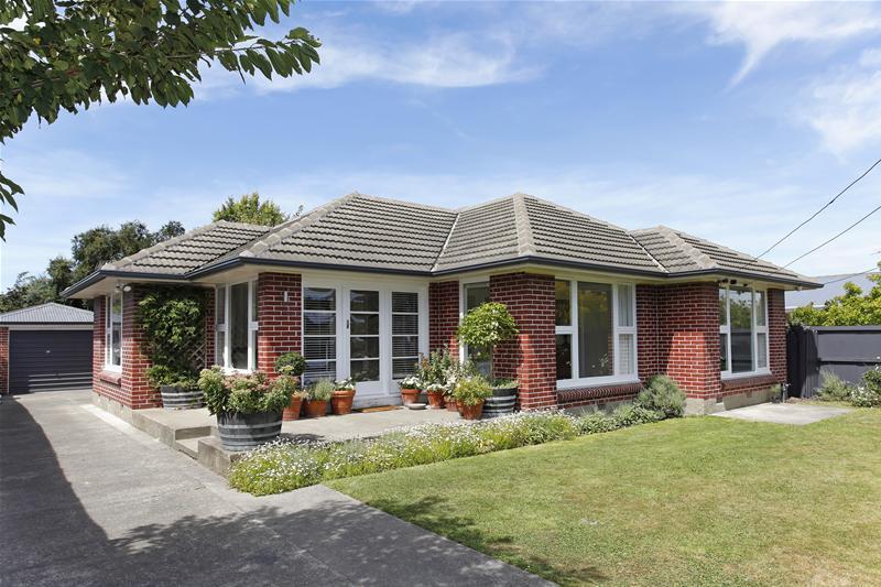 15 Springbank Street, Bryndwr, Christchurch - Carousel 1