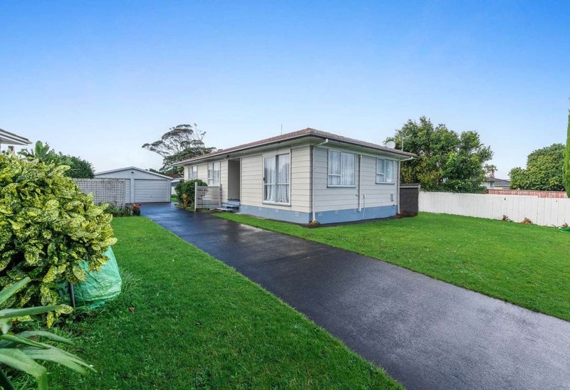 444 Roscommon Road, Clendon Park, Auckland - Carousel 1