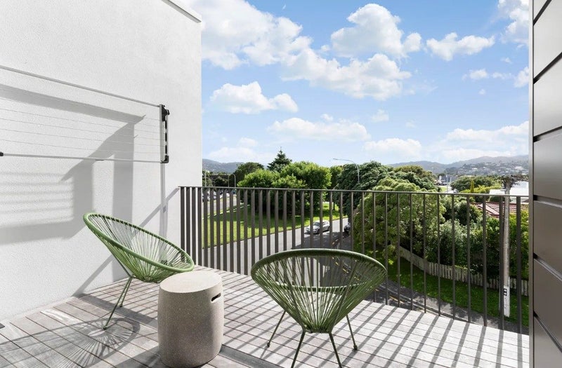 203/94 Cambridge Terrace, Waterloo, Lower Hutt - Carousel 2