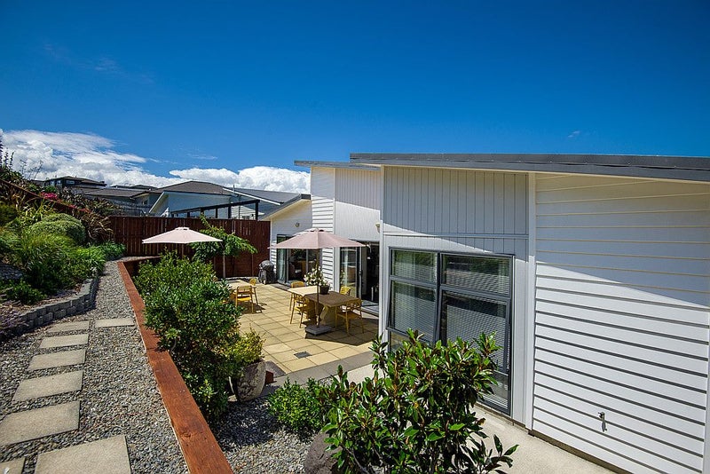 24 Paparoa Crescent, Aotea, Porirua - Carousel 24