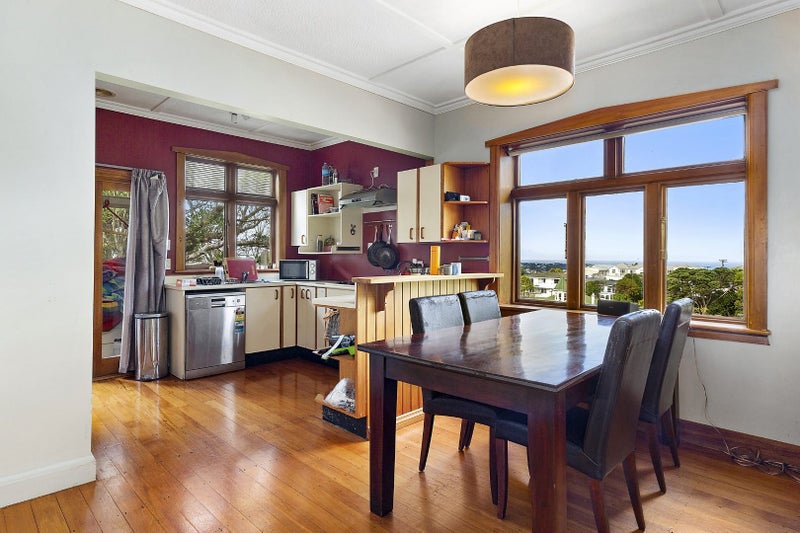 7 Mana Street, Vogeltown, Wellington - Carousel 2