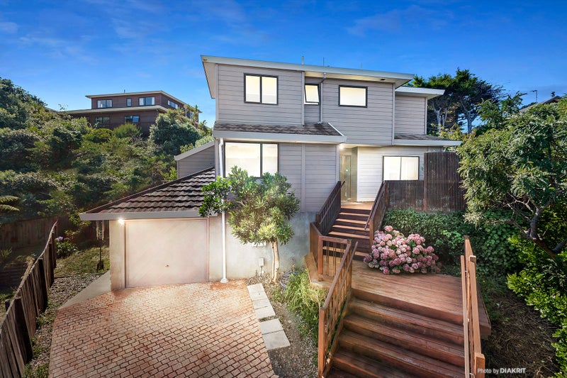 66B Volga Street, Island Bay, Wellington - Carousel 1