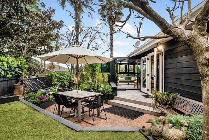 16B Ngapuhi Road, Remuera, Auckland - Carousel 1