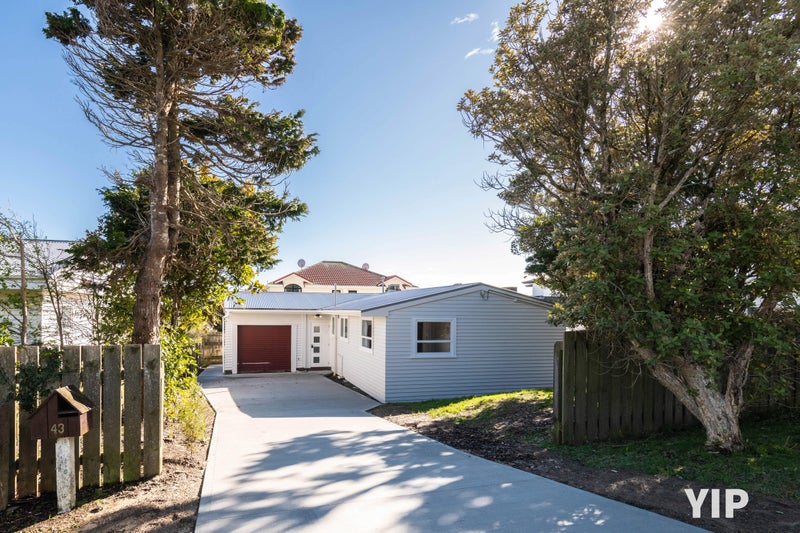 43 Horokiwi Road West, Newlands, Wellington - Carousel 1