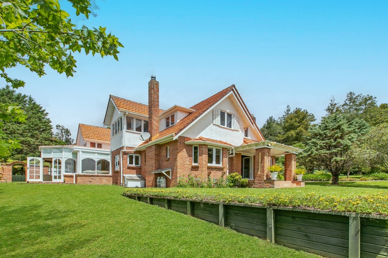 484 Ponga Road, Papakura - Carousel 1