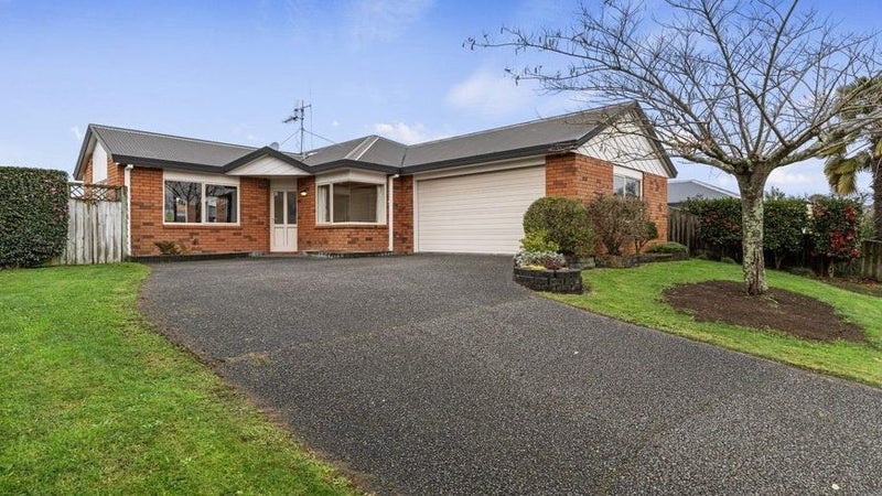 22 Northmeadow Drive, Rototuna, Hamilton - Carousel 1