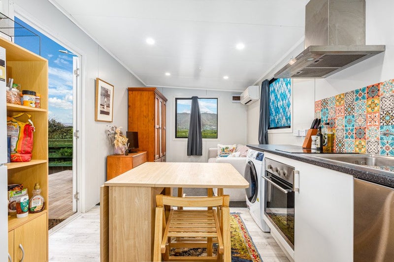 68A Victory Avenue, Karori, Wellington - Carousel 2